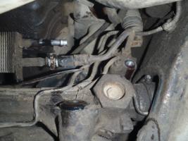 7odkręcamy wąż od pompy i zdejmujemy od hłodnicy.jpg