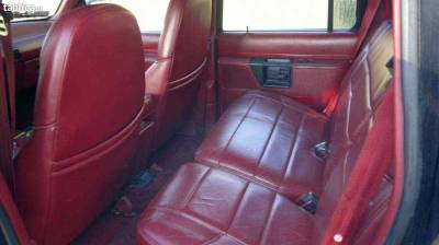 ex czerwona tapicerka.jpg