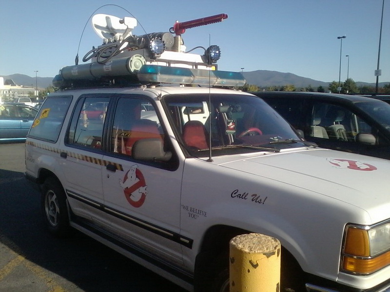ghost_busters_suv_by_kjgoodyearphotos-d65416n.jpg